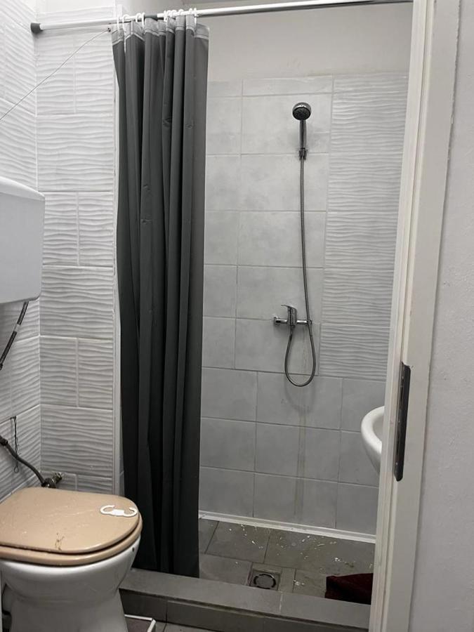 Downtown Fine-Tuned 2 Bedroom + Livingroom Apartment Th.32.1.3 โซมบ็อตเฮย์ ภายนอก รูปภาพ