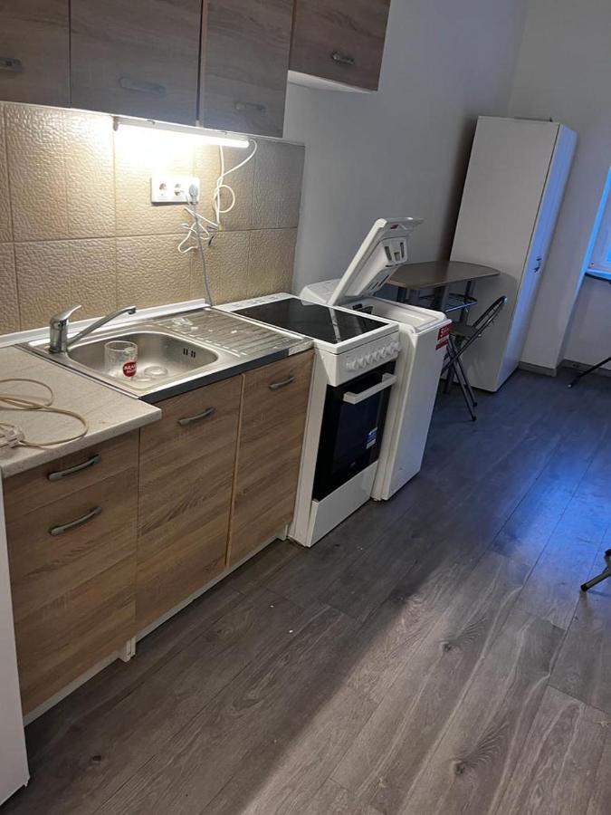 Downtown Fine-Tuned 2 Bedroom + Livingroom Apartment Th.32.1.3 โซมบ็อตเฮย์ ภายนอก รูปภาพ